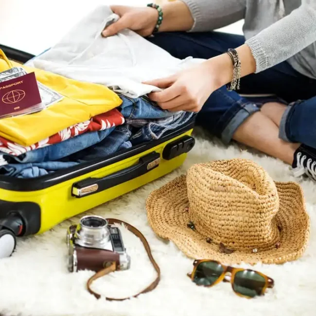 how-to-pack-a-suitcase-for-vacations